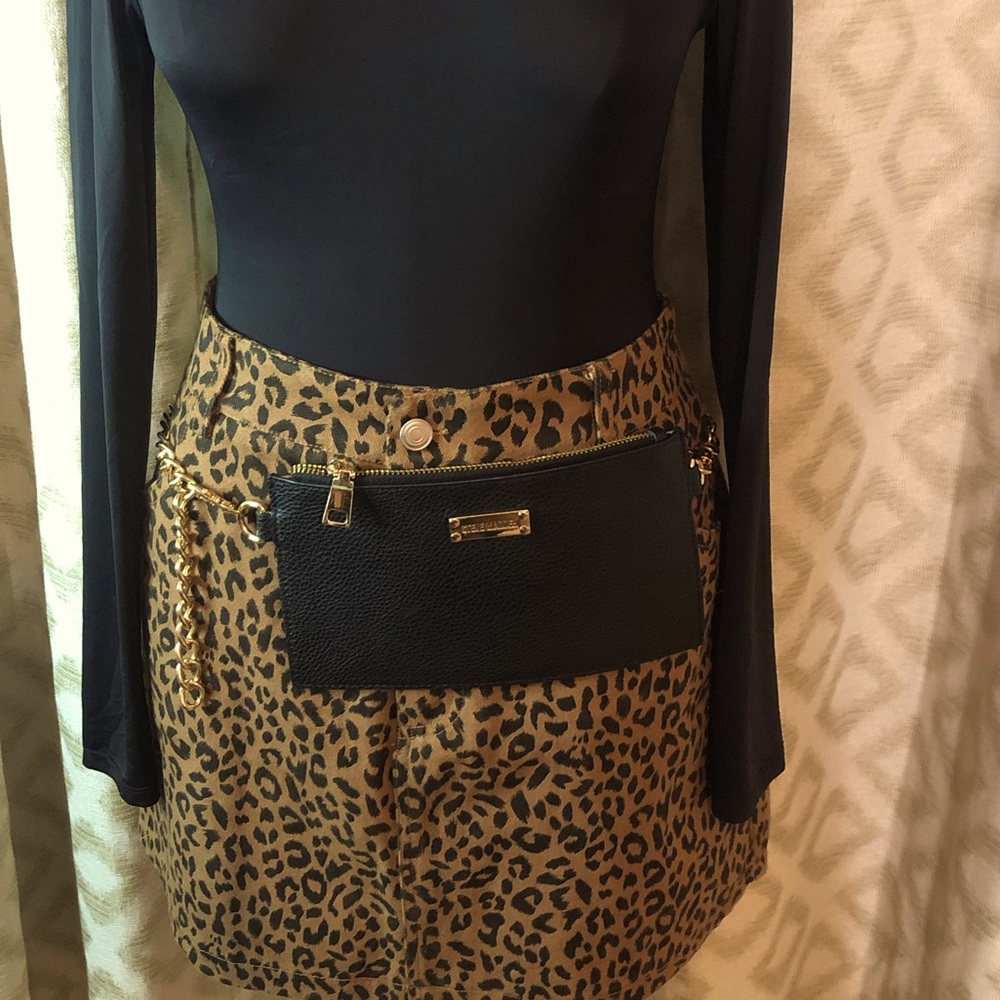 Black and Gold fanny pack